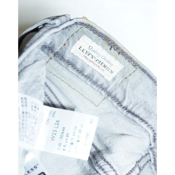 Levi's Premium Wedgie Straight Jeans – Size 25 – Gray Wash Button Fly Denim - Picture 16 of 16